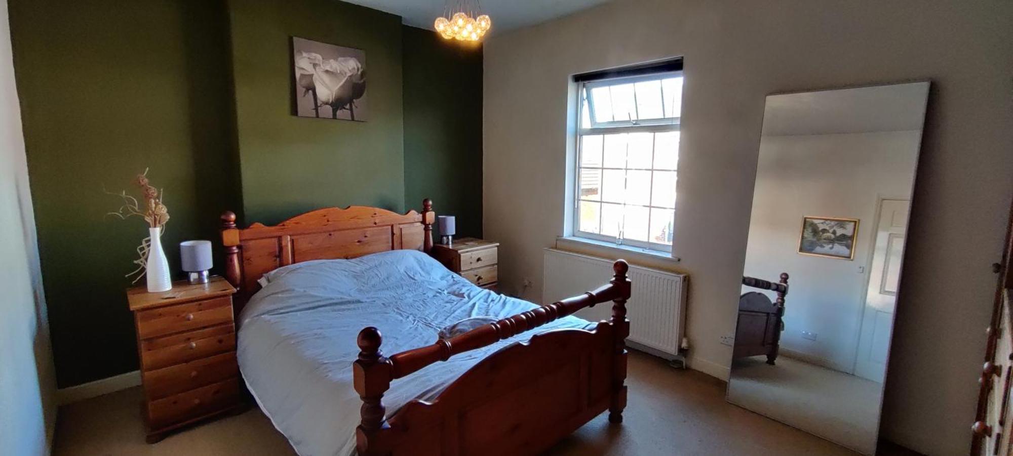 Victorian Semi Detached House Behind The High Street Villa Newton-le-Willows Eksteriør billede
